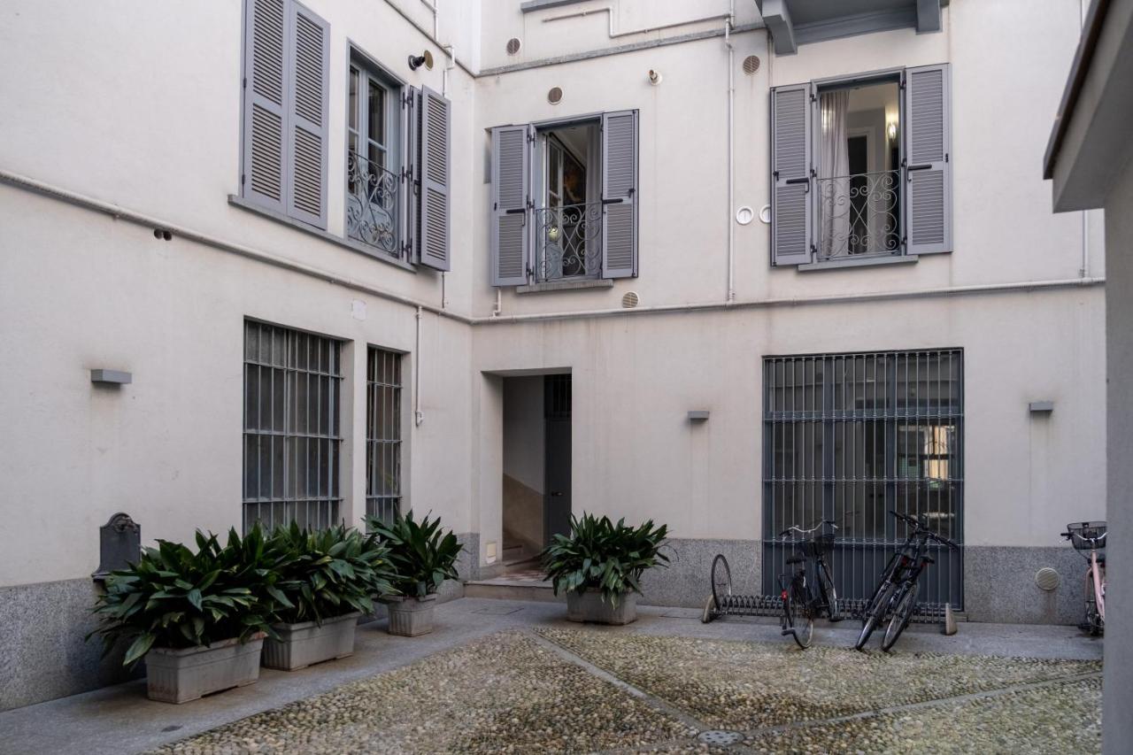 Azzurrino Apartment Milan Luaran gambar